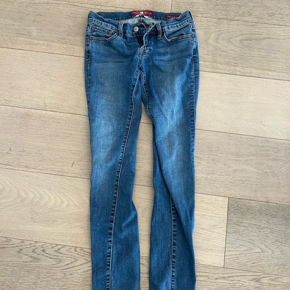 Lucky Brand Women's Classic Blue Skinny Jeans - Picture 1 of 4
